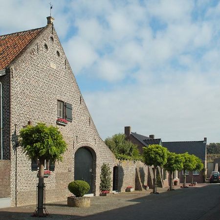 Het Gildehuis Met Sauna En Jacuzzi Stevensweert Zewnętrze zdjęcie