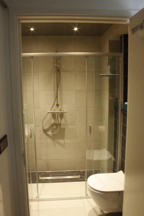 Het Gildehuis Met Sauna En Jacuzzi Stevensweert Zewnętrze zdjęcie